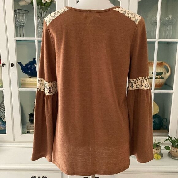 Bohemian Top | S | Rust and Cream - Picture 4 of 9